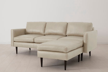 Model 01 Dreisizter Sofa mit Hocker, Oyster
