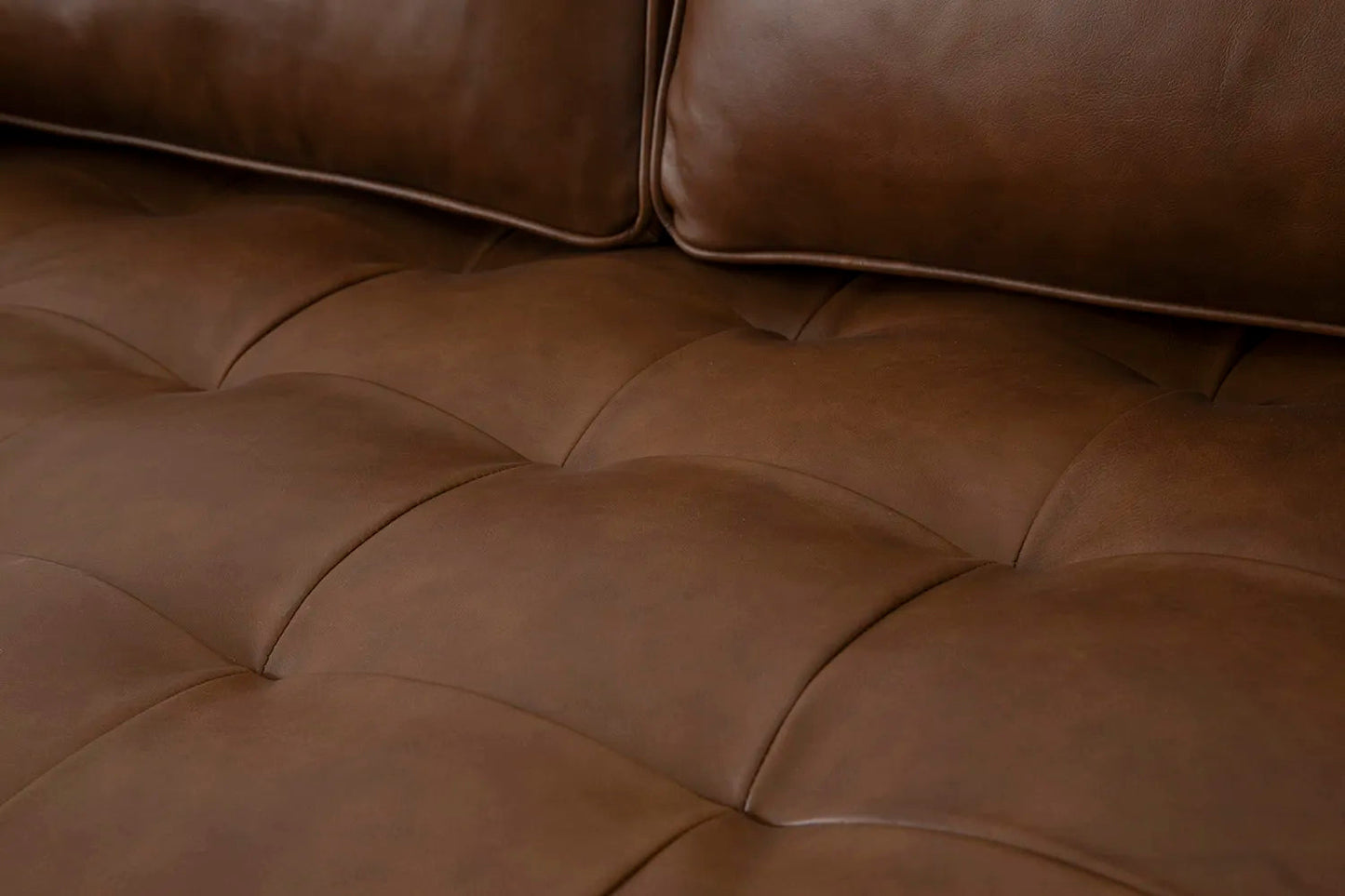 Model 02 Dreisizter Sofa mit Hocker, Ahornbraun