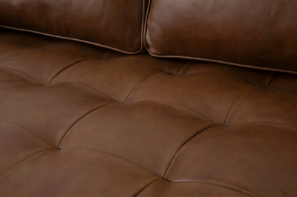 Model 02 Dreisizter Sofa mit Hocker, Ahornbraun