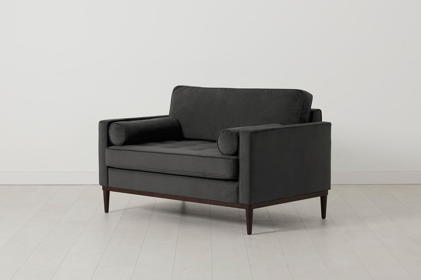 Model 02 Loveseat, Dunkelgrau