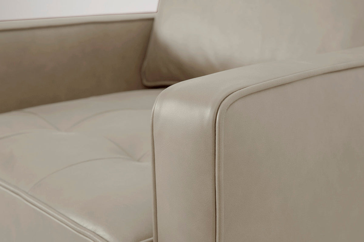 Chaiselongue Model 02, Oyster