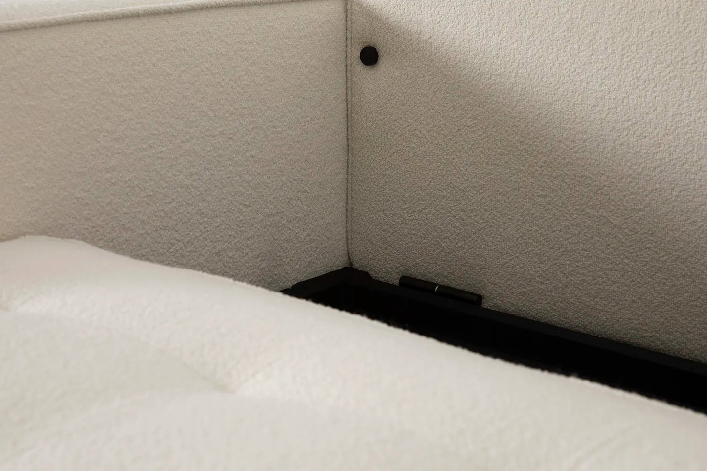 Model 02 Dreisitzer-Schlafsofa , Elfenbeinfarbe