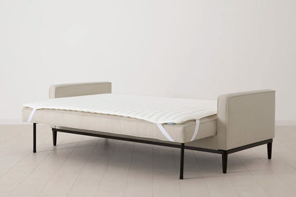 Model 02 Dreisitzer-Schlafsofa , Elfenbeinfarbe