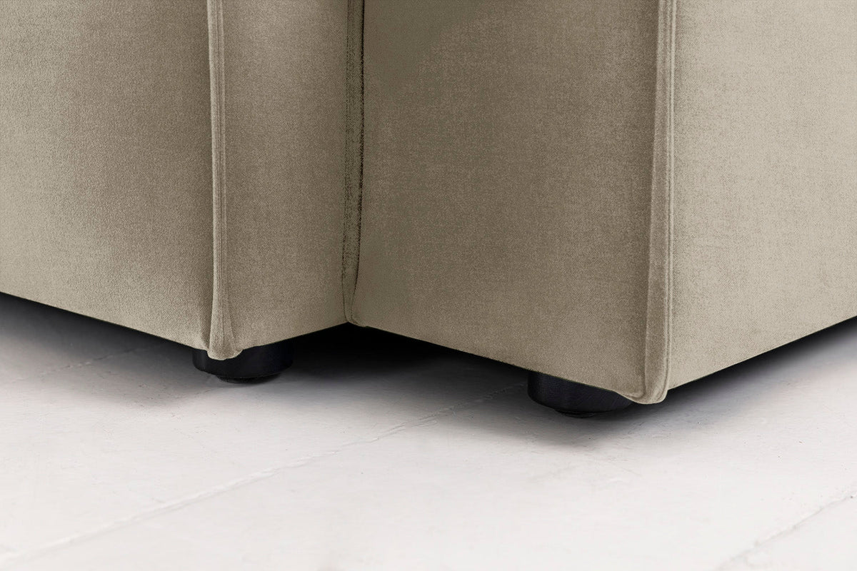 Dreisitzer-Sofa Model 03, Flachs