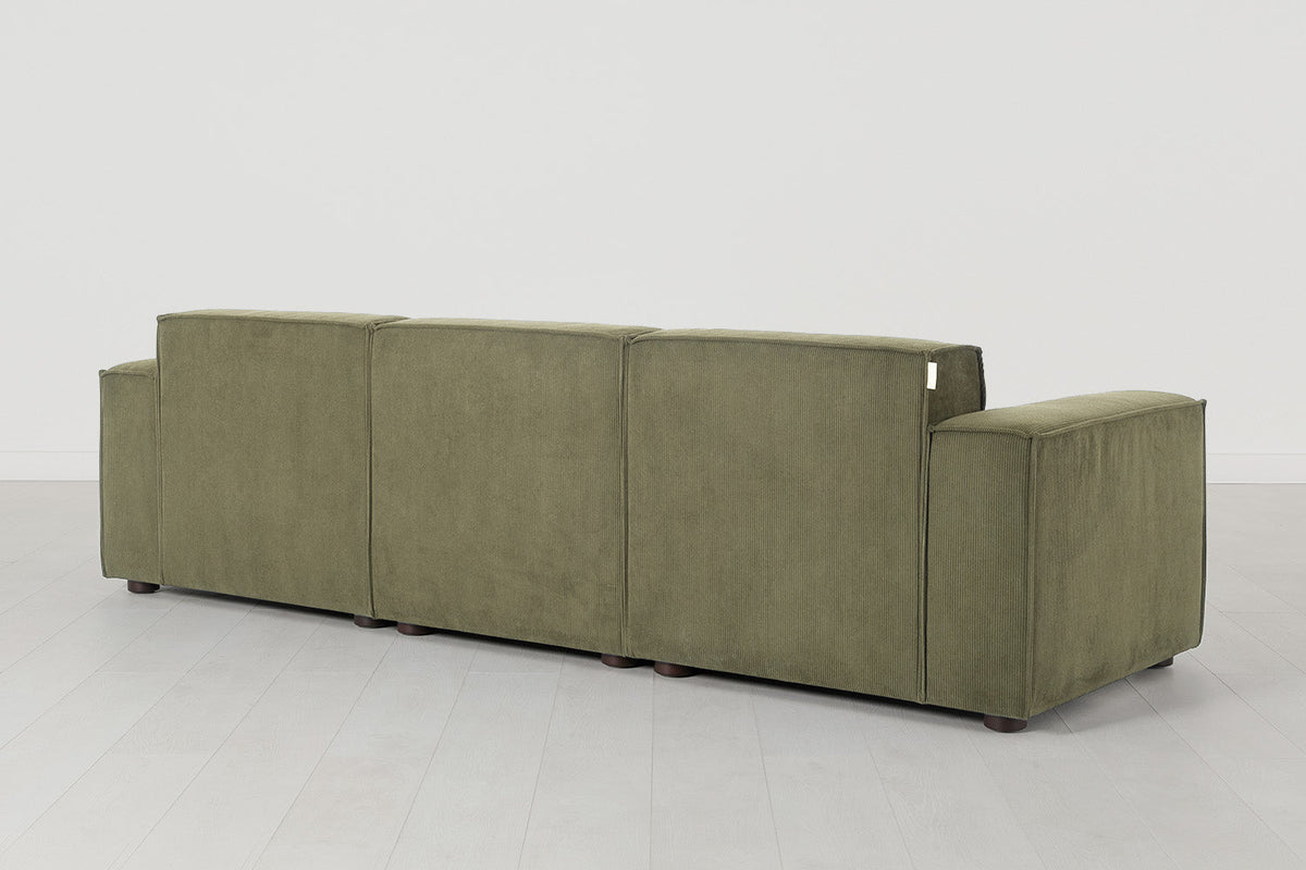 Dreisitzer-Sofa Model 03 mit Chaiselongue links, Fenchelgrün
