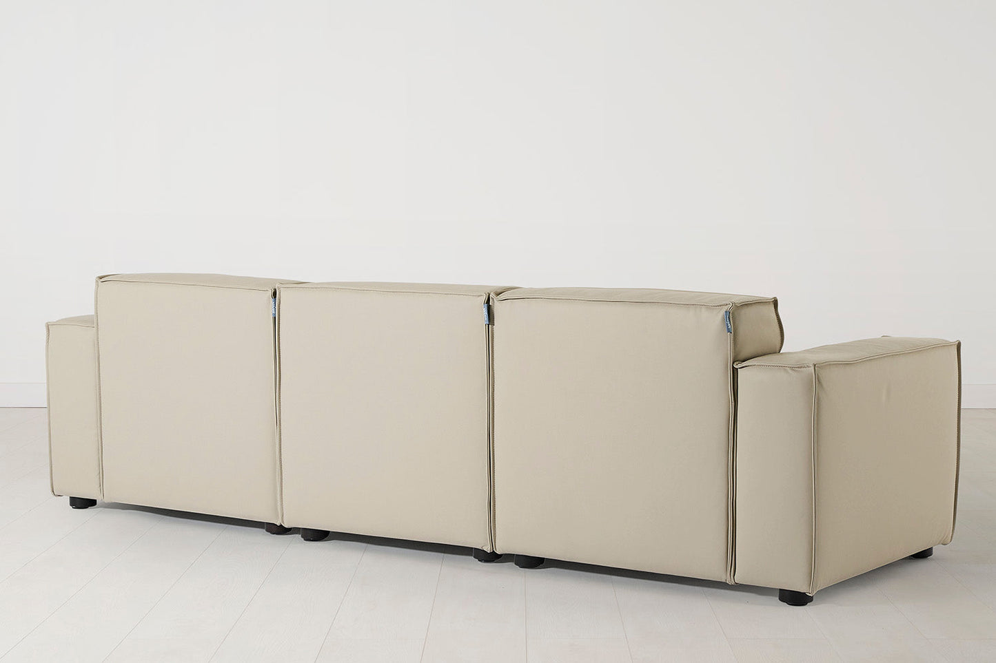 Dreisitzer-Sofa Model 03, Oyster