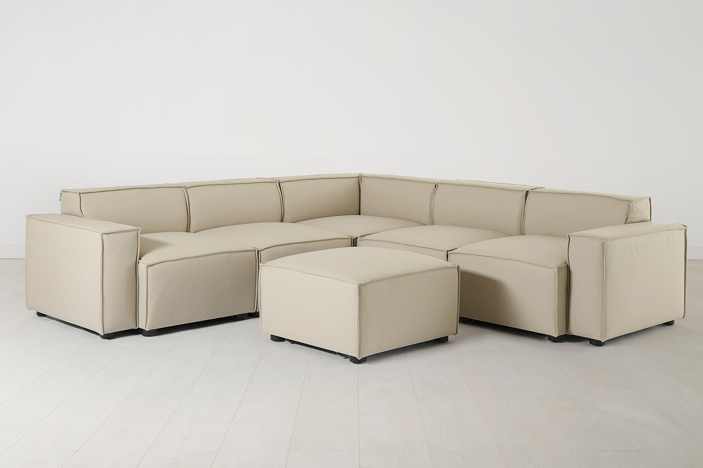 Ecksofa Model 03 mit Polsterhocker, Oyster