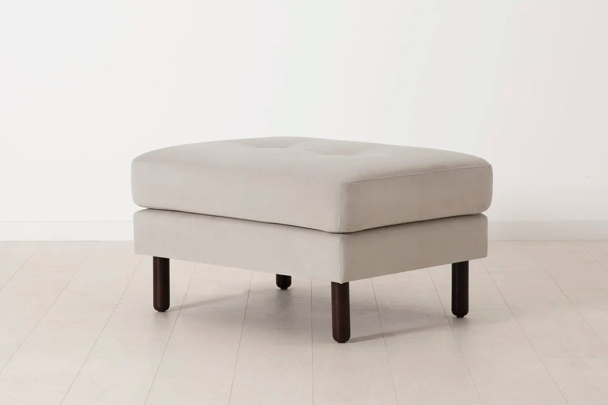 Polsterhocker Model 04, Knochenweiß