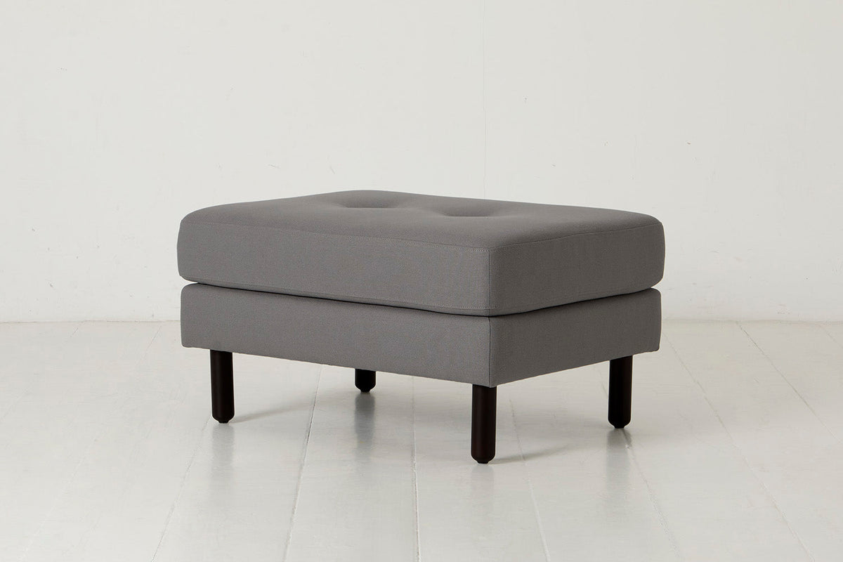 Model 04 Ottoman, Risso