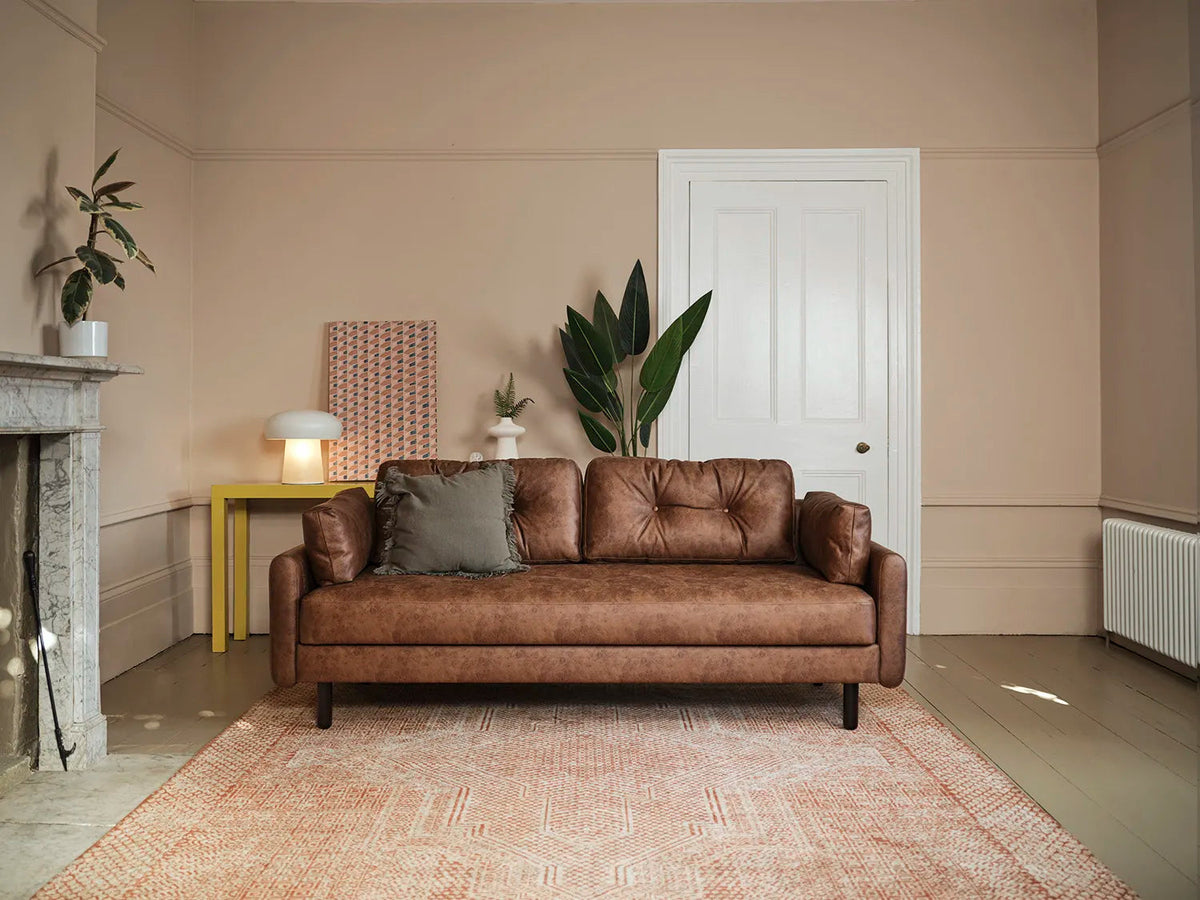 Model 04 Dreisitzer-Schlafsofa, Kastanienbraun
