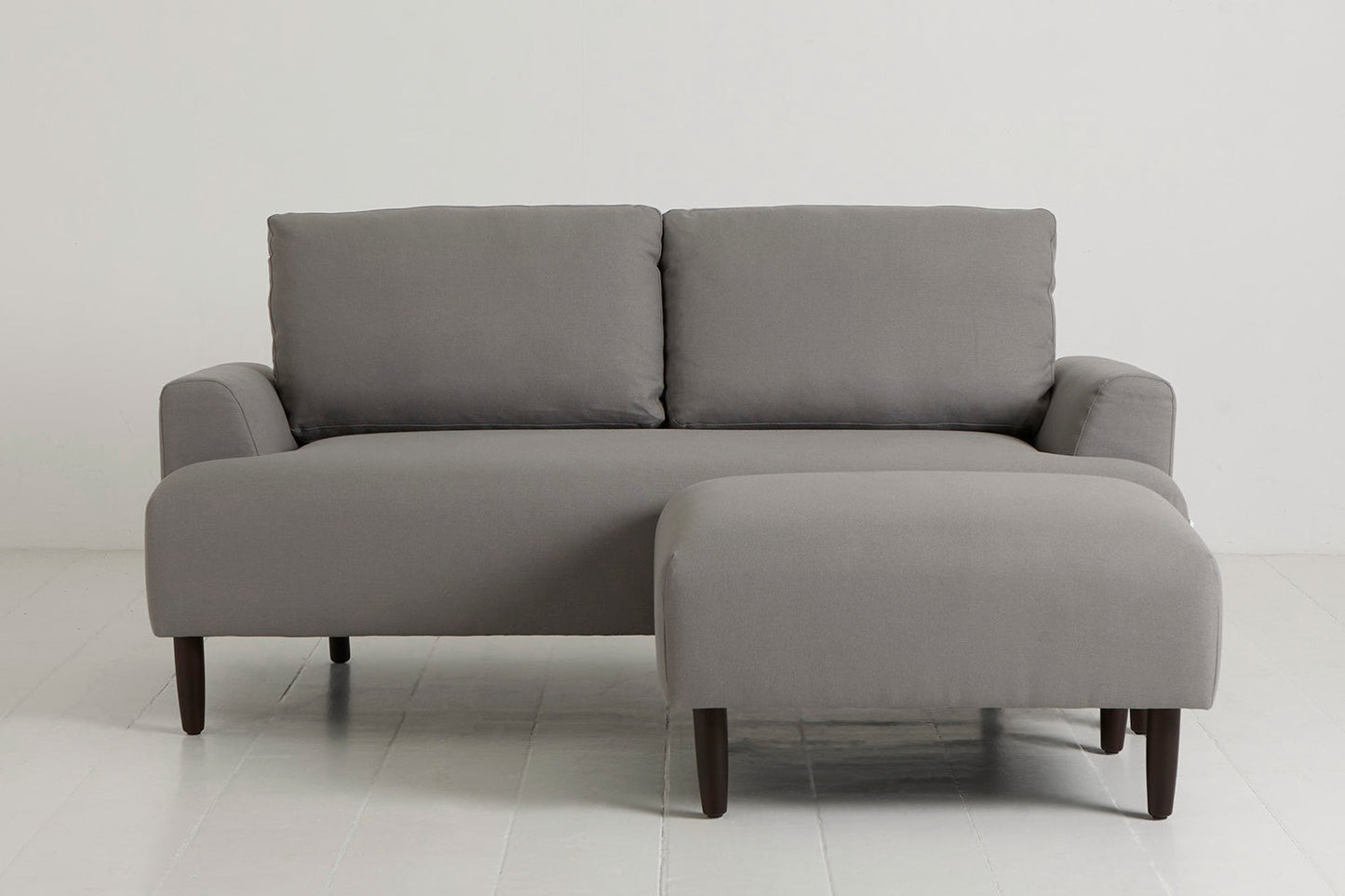 Model 05 Zweisitzer Sofa mit Hocker
