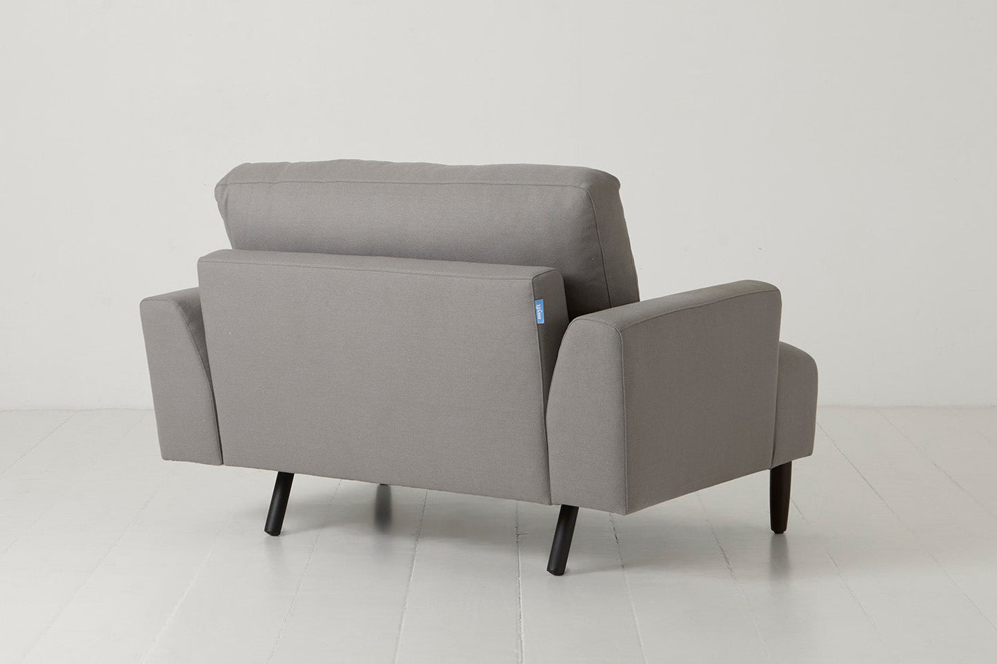 Model 05 Loveseat, Risso