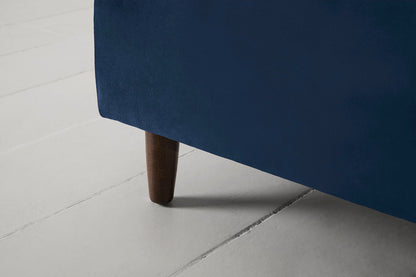 Polsterhocker Model 05, Indigoblau