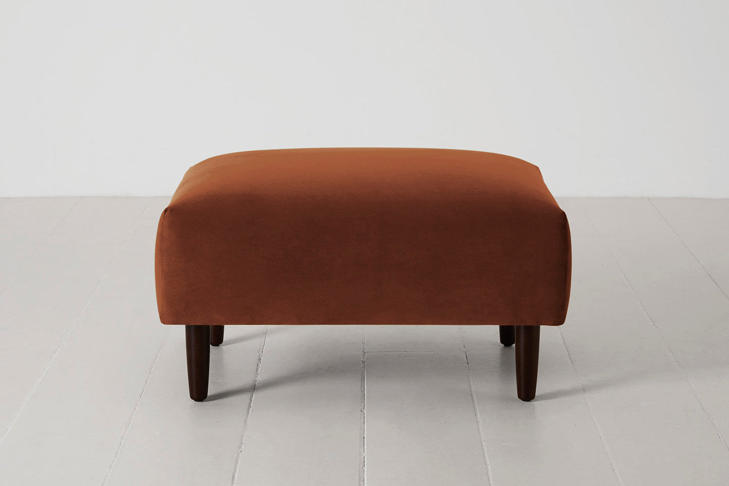 Model 05 Ottoman, Umber