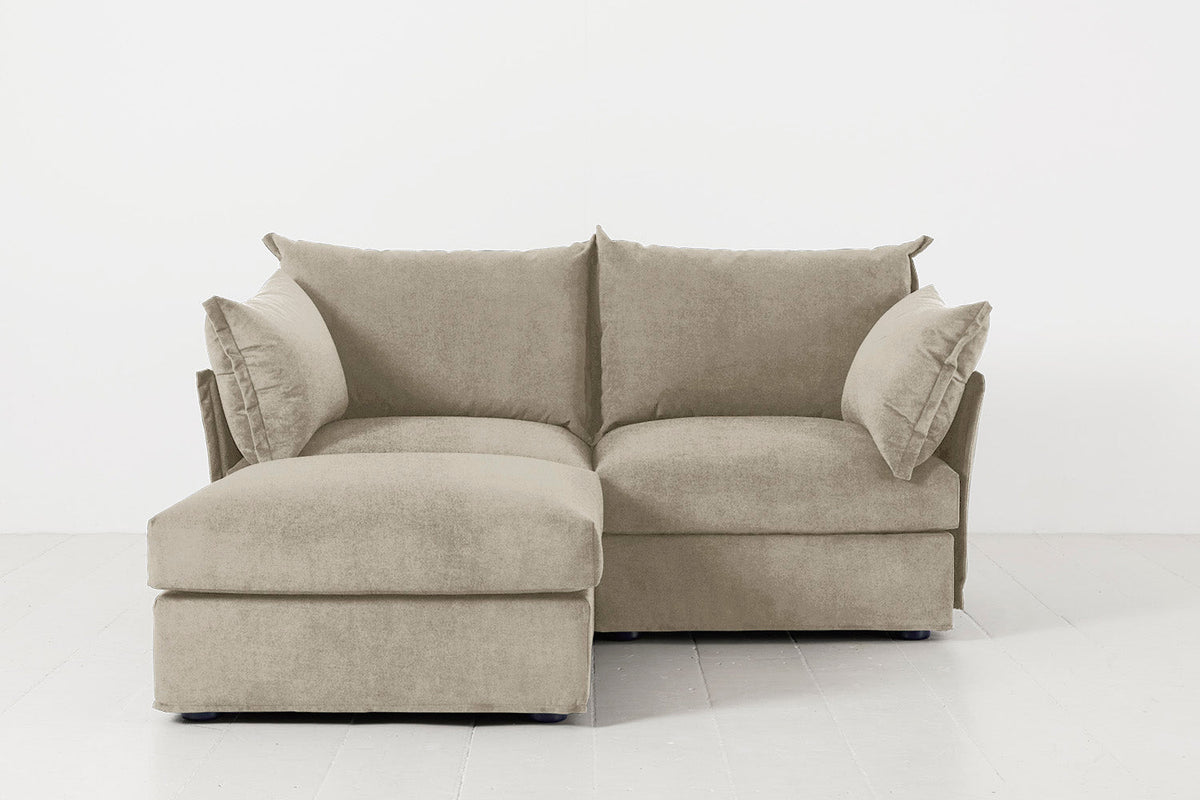 Zweisitzer-Sofa Model 06 mit Chaiselongue links
