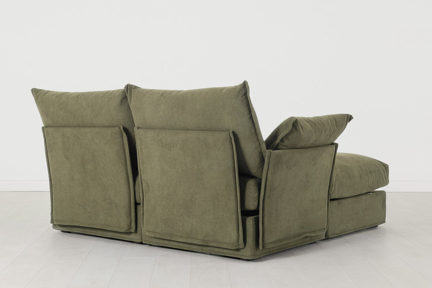 Zweisitzer-Ecksofa Model 06 mit Ecke rechts, Fenchelgrün