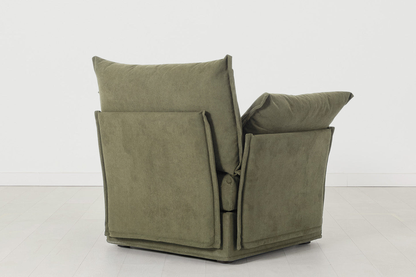 Sessel Model 06, Fenchelgrün