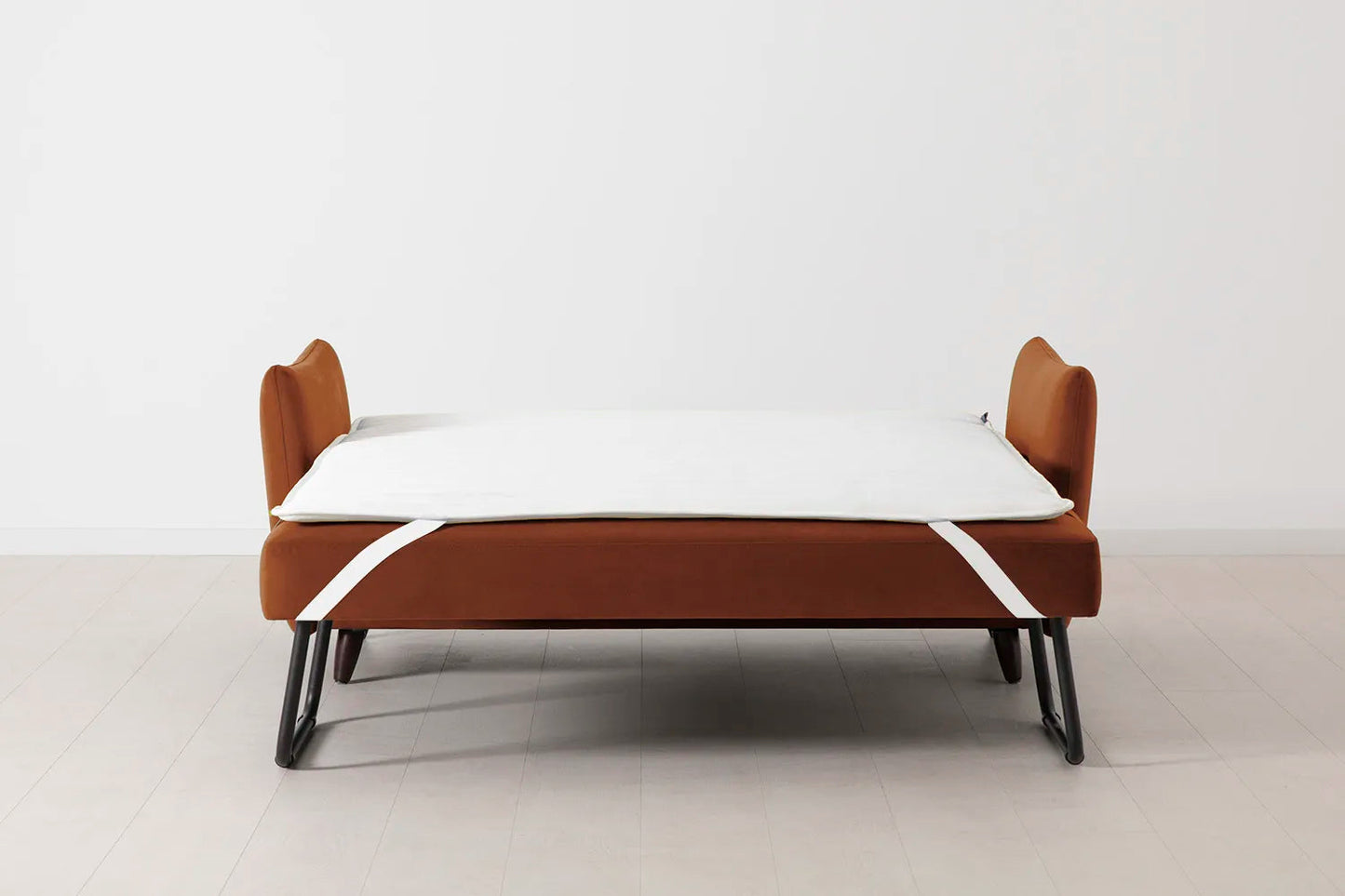 Model 08 Sofa Bed 2.5 Seater, Umber