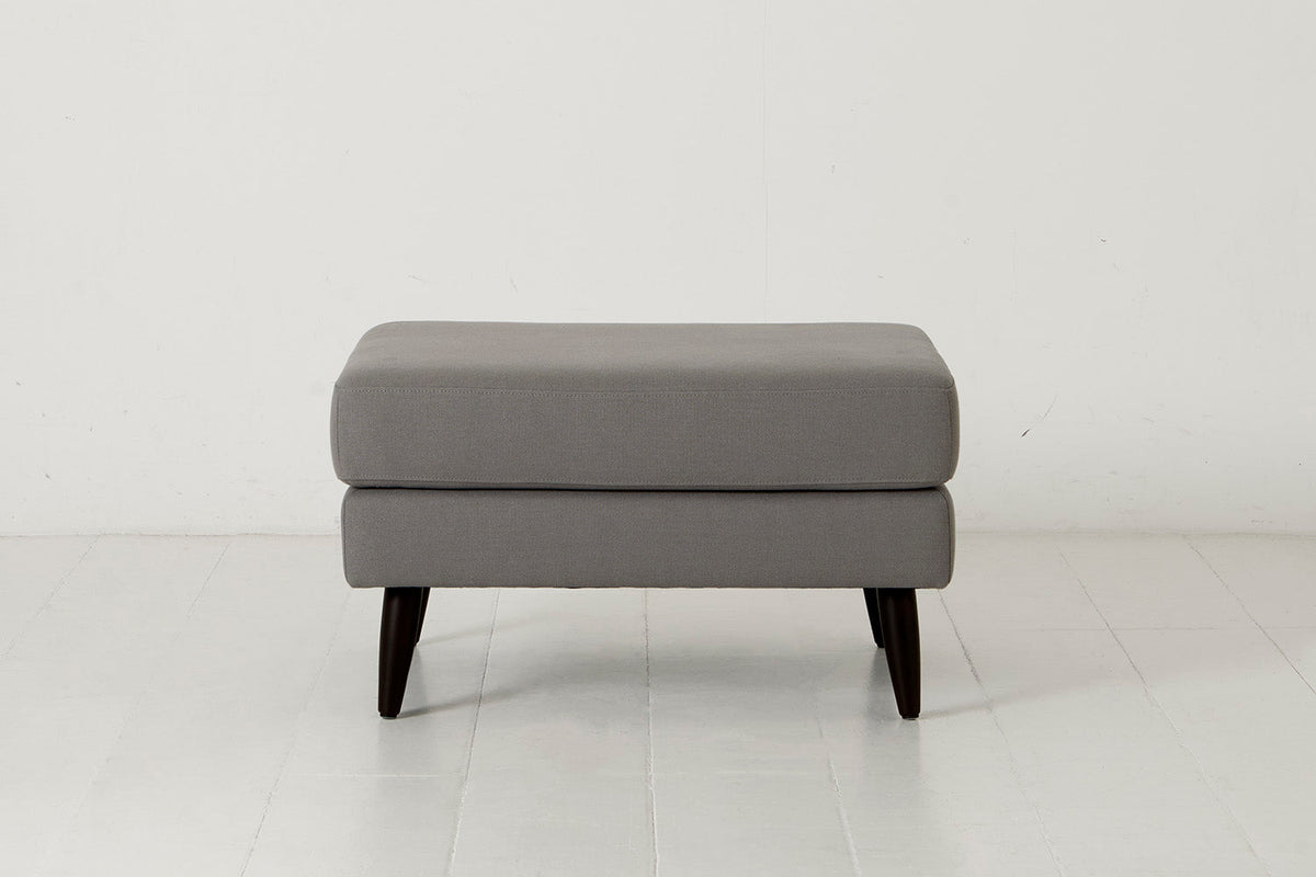 Model 08 Ottoman, Risso