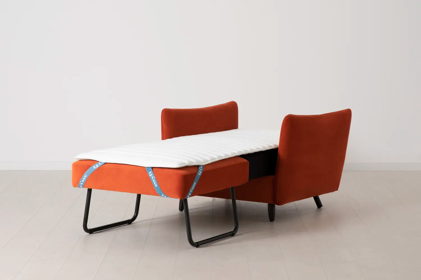 Model 08 Schlafsessel, Paprikarot