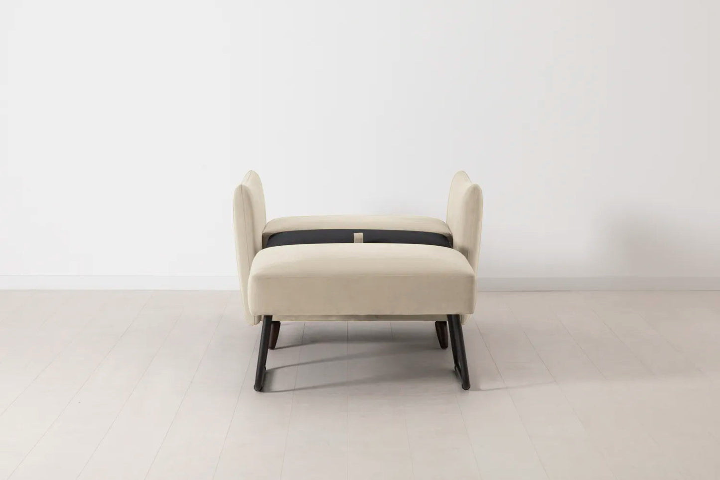 Model 08 Schlafsessel, Knochenweiß