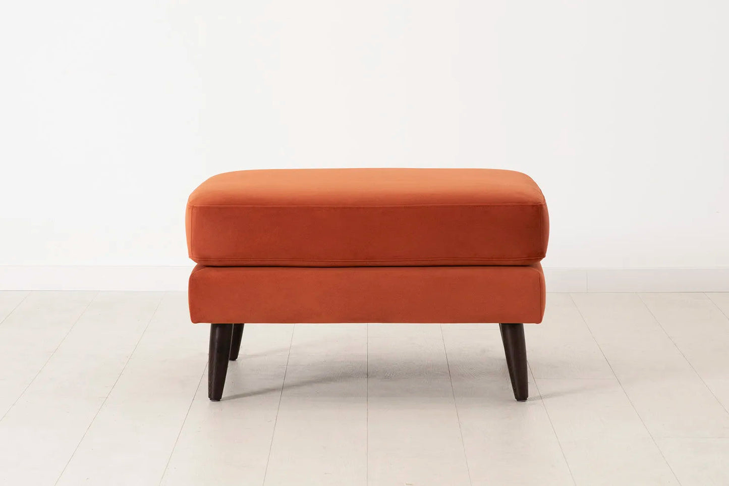Model 08 Ottoman, Paprika