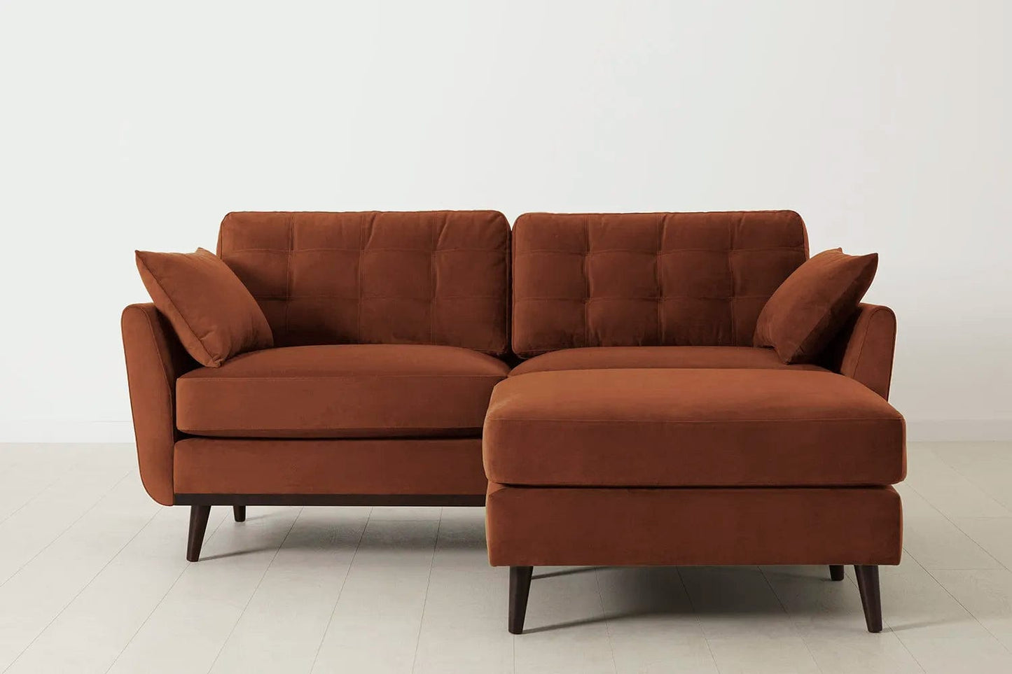 Model 10 Zweisitzer Sofa mit Hocker, Umbrabraun