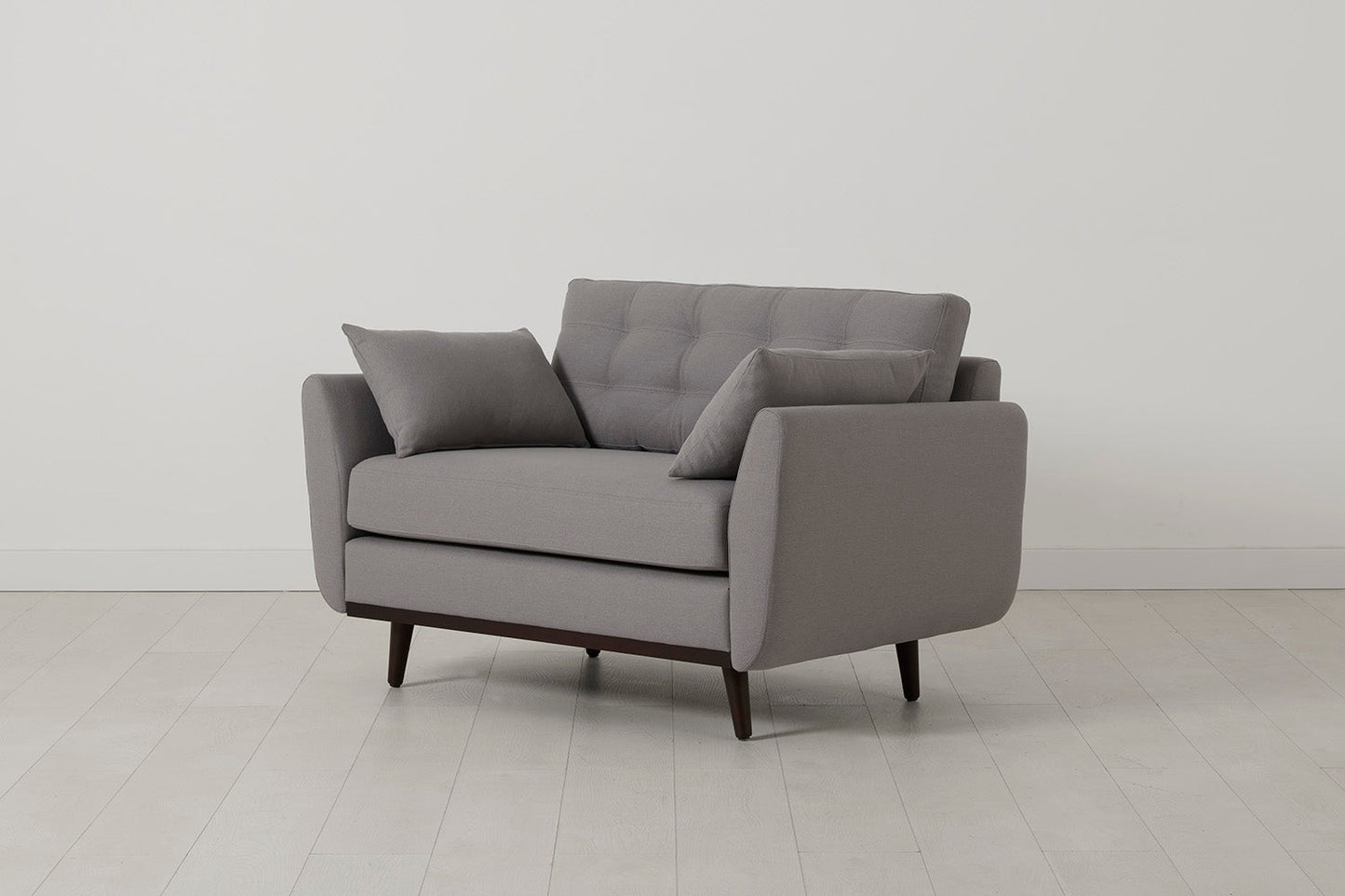 Model 10 Loveseat, Risso