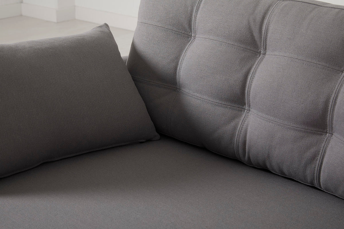 Model 10 Loveseat, Risso