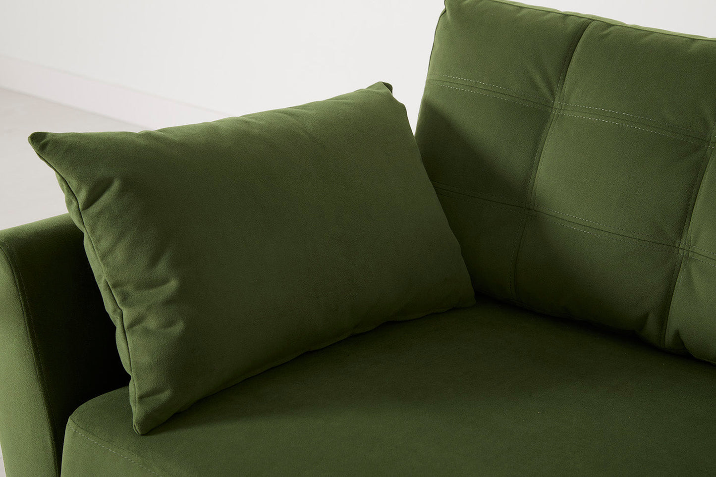 Model 10 Loveseat, Laubgrün