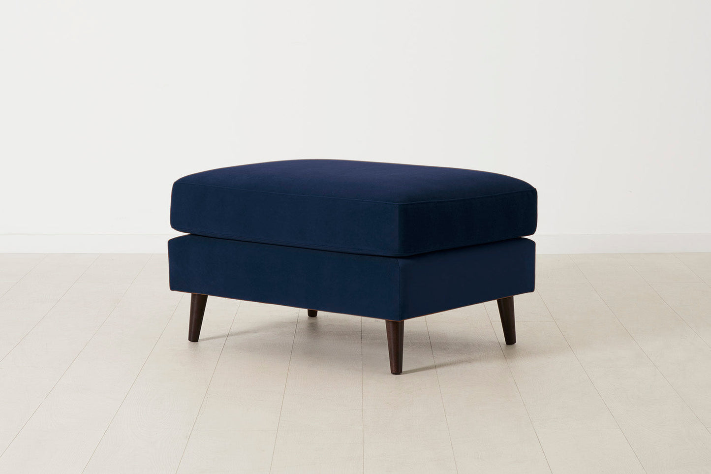 Polsterhocker Model 10, Indigoblau