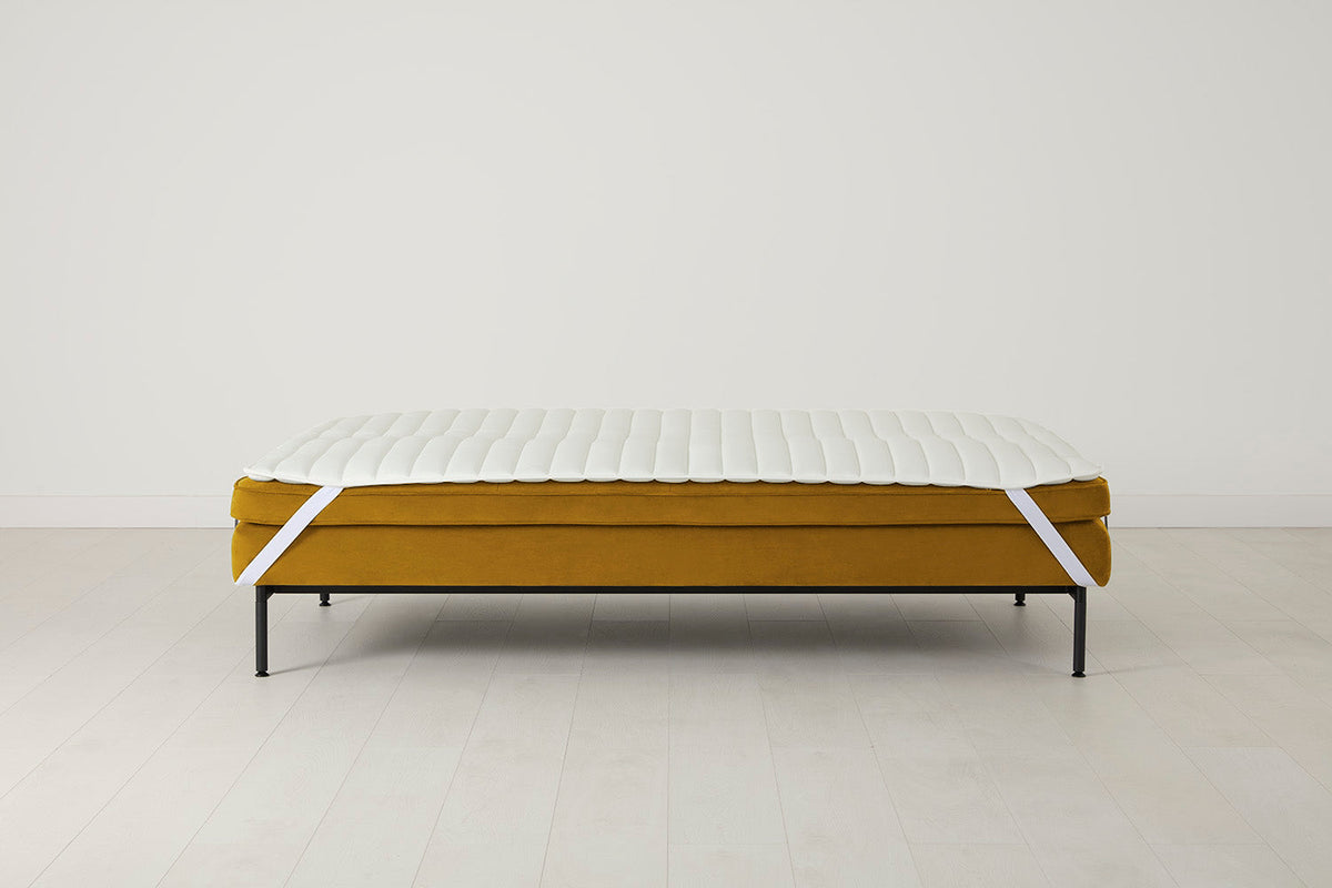 Model 11 Dreisitzer-Schlafsofa
