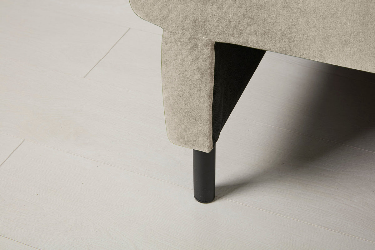 Model 12 Dreisitzer-Schlafsofa mit Chaiselongue links, Flachs