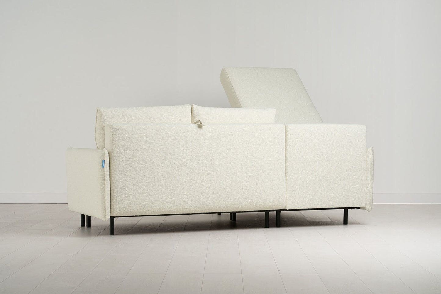 Dreisitzer-Sofa Model 12 mit Chaiselongue links