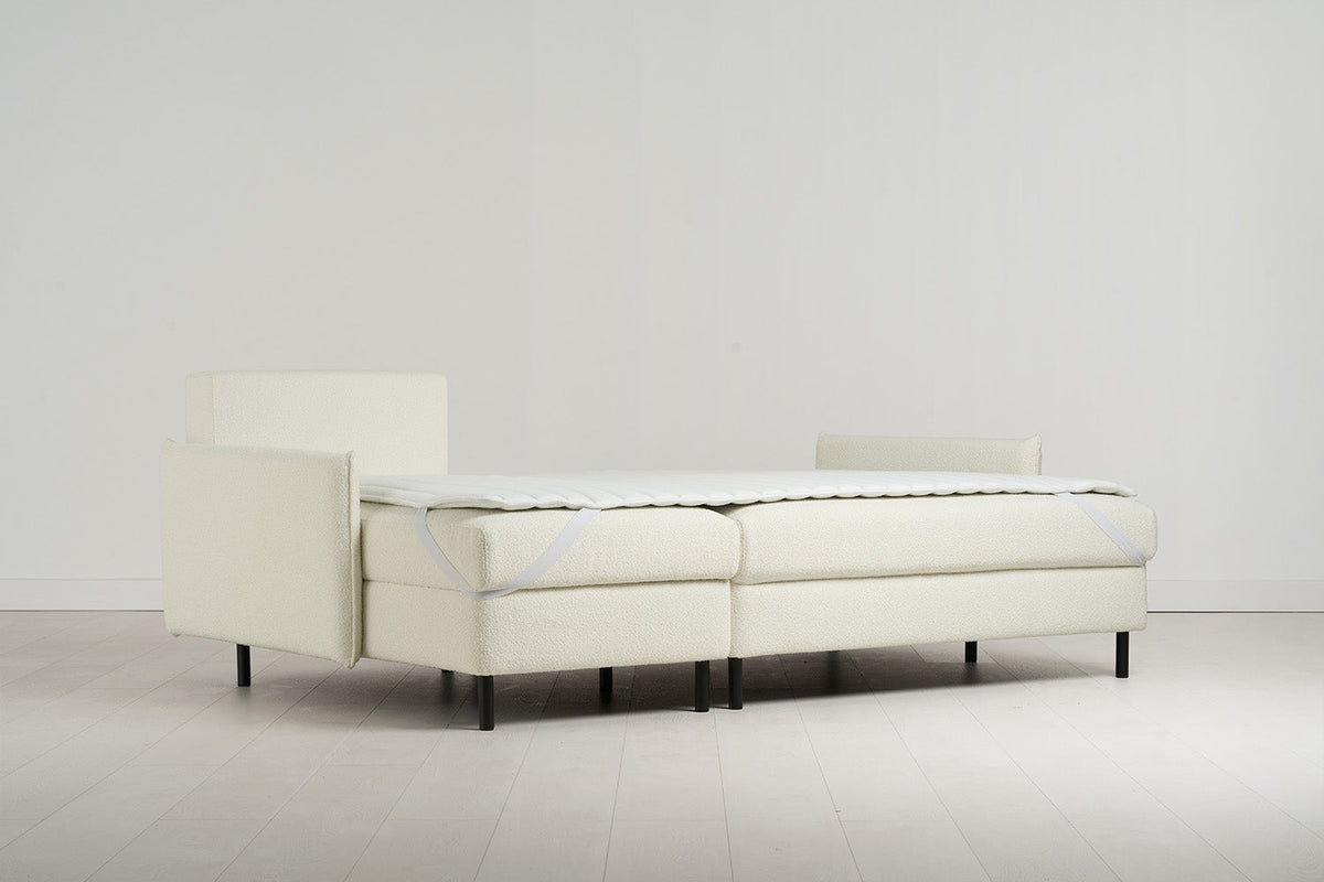 Dreisitzer-Sofa Model 12 mit Chaiselongue links