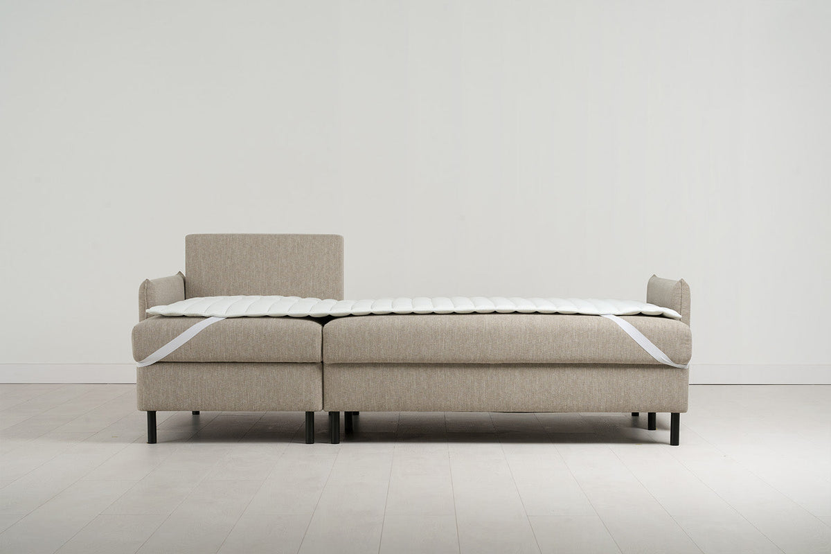 Dreisitzer-Sofa Model 12 mit Chaiselongue links