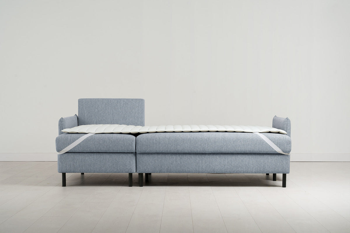 Dreisitzer-Sofa Model 12 mit Chaiselongue links