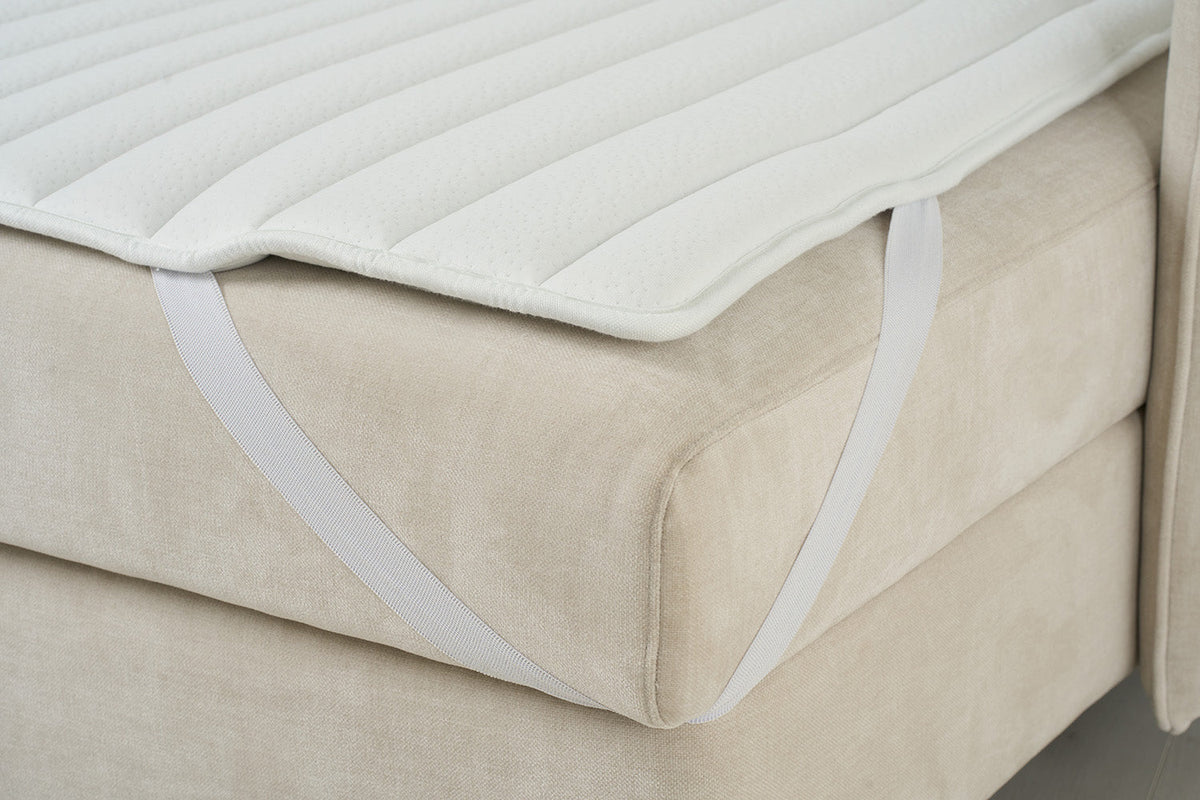 Dreisitzer-Sofa Model 12 mit Chaiselongue links