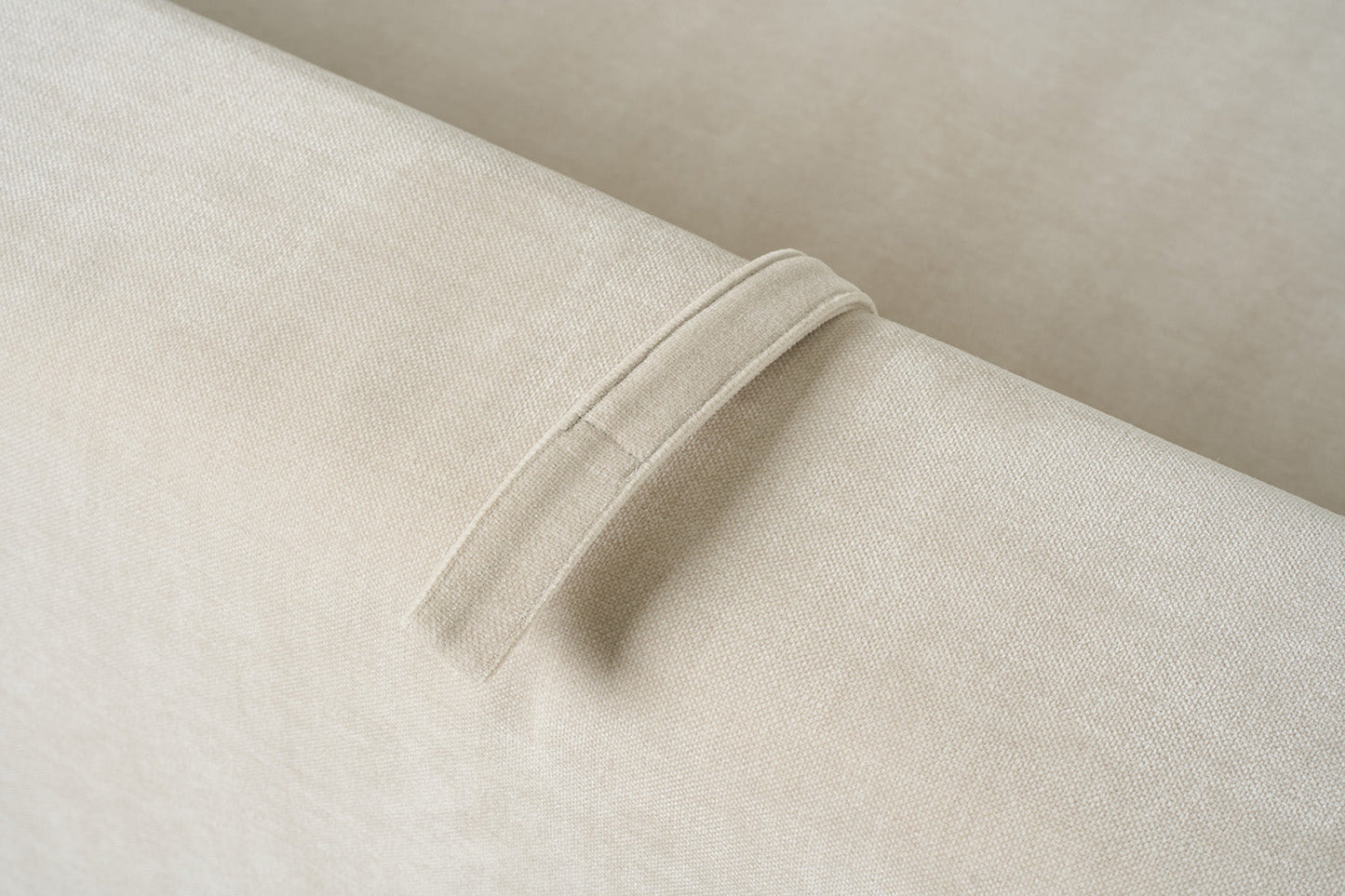 Dreisitzer-Sofa Model 12 mit Chaiselongue links