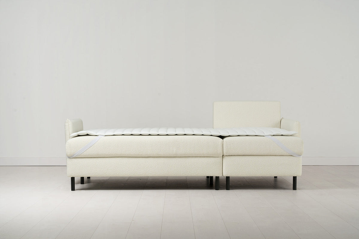 Dreisitzer-Schlafsofa Model 12 mit Chaiselongue rechts