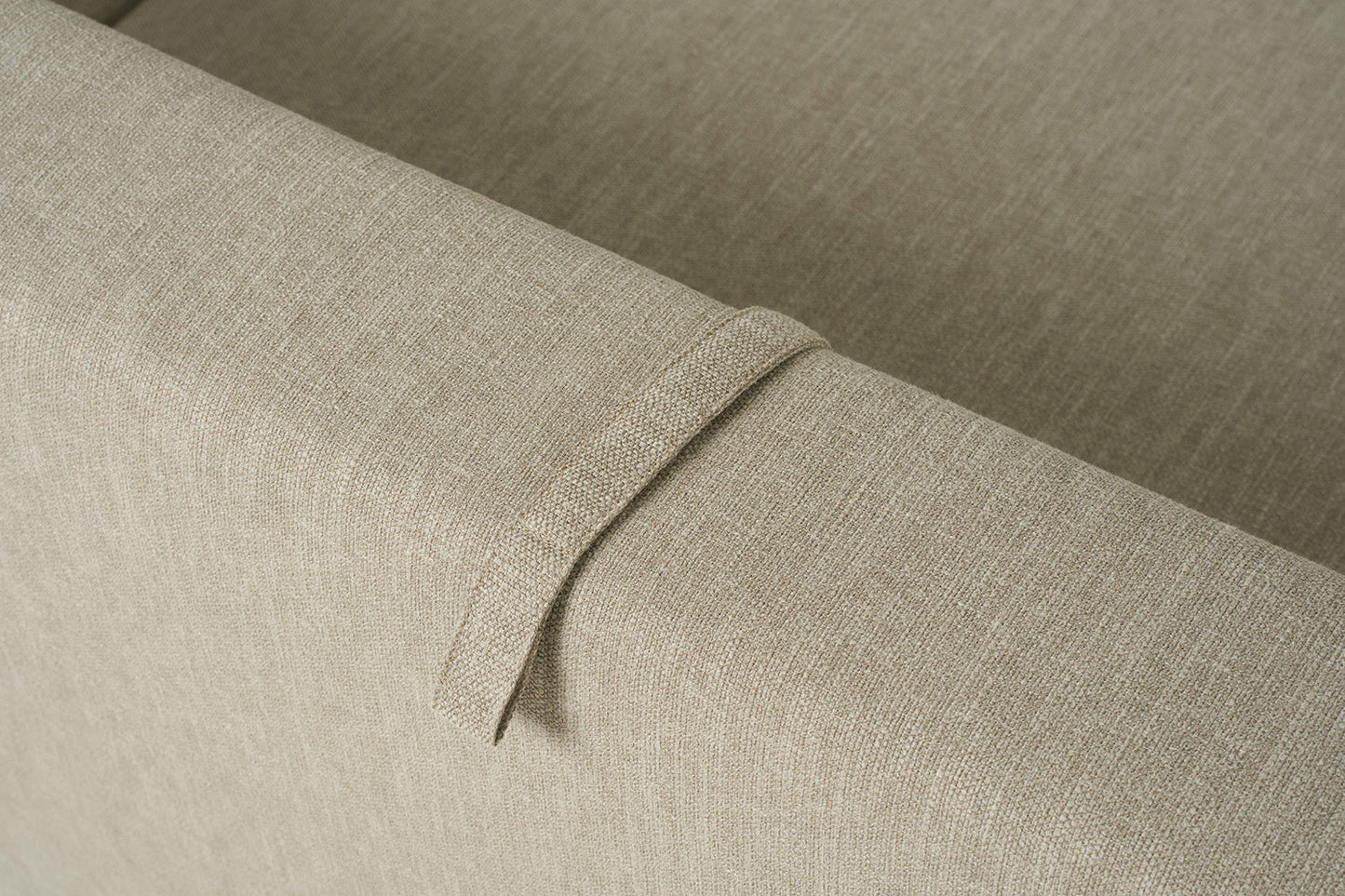 Dreisitzer-Sofa Model 12 mit Chaiselongue links