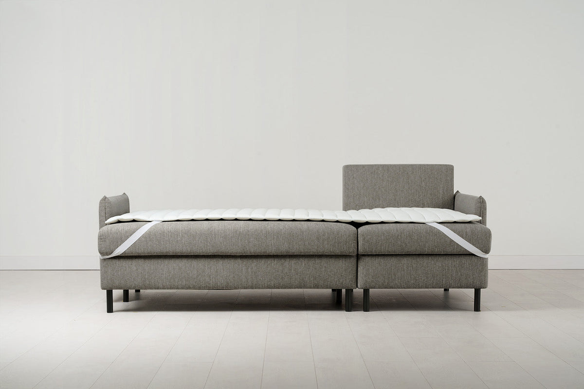 Dreisitzer-Schlafsofa Model 12 mit Chaiselongue rechts