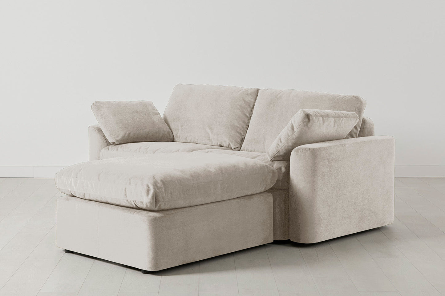 Model 13 Zweisitzer-Sofa mit Caiselongue rechts, KreideweiÃŸ