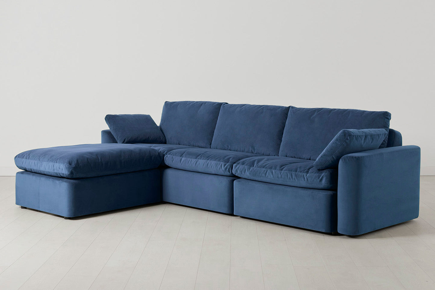Model 13 4-Sitzer-Sofa mit Chaiselongue links, Blaugrün