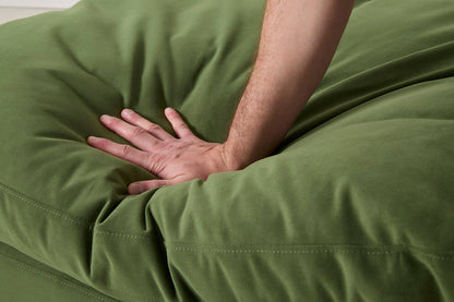 Model 13 Ecksofa, Laubgrün