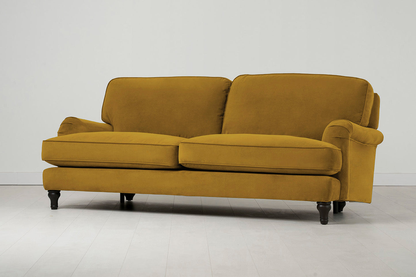 Dreisitzer-Sofa Model 15, Senfgelb