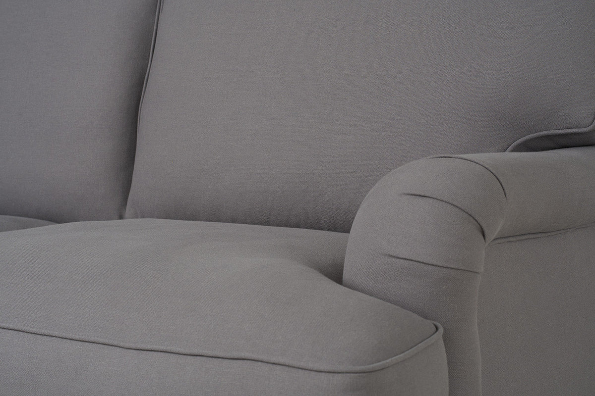 Dreisitzer-Sofa Model 12 mit Chaiselongue links