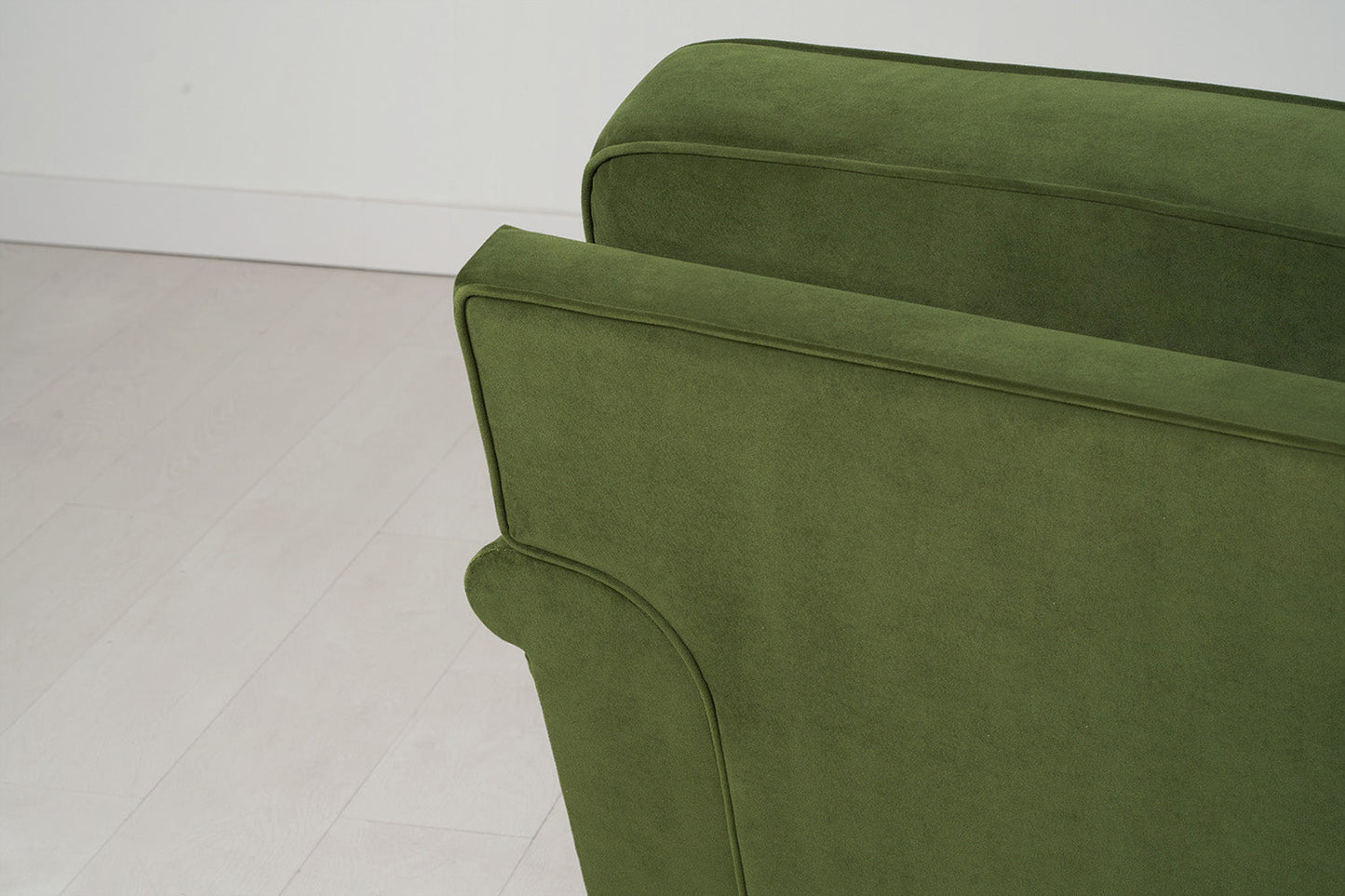 Model 15 3 Seater Sofa, Vine