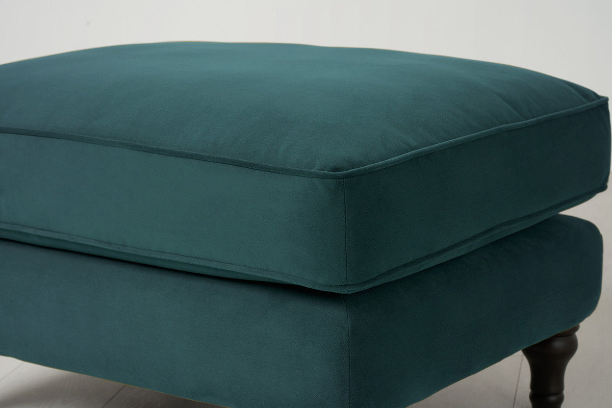 Polsterhocker Model 15, Eisvogelblau