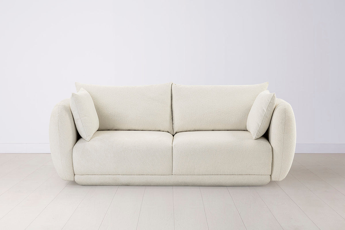  Model 16 Dreisitzer-Sofa